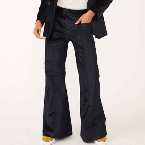NWT Free People Walk With You Velvet Trousers in Black, Sz. 6 - Picture 7 of 14